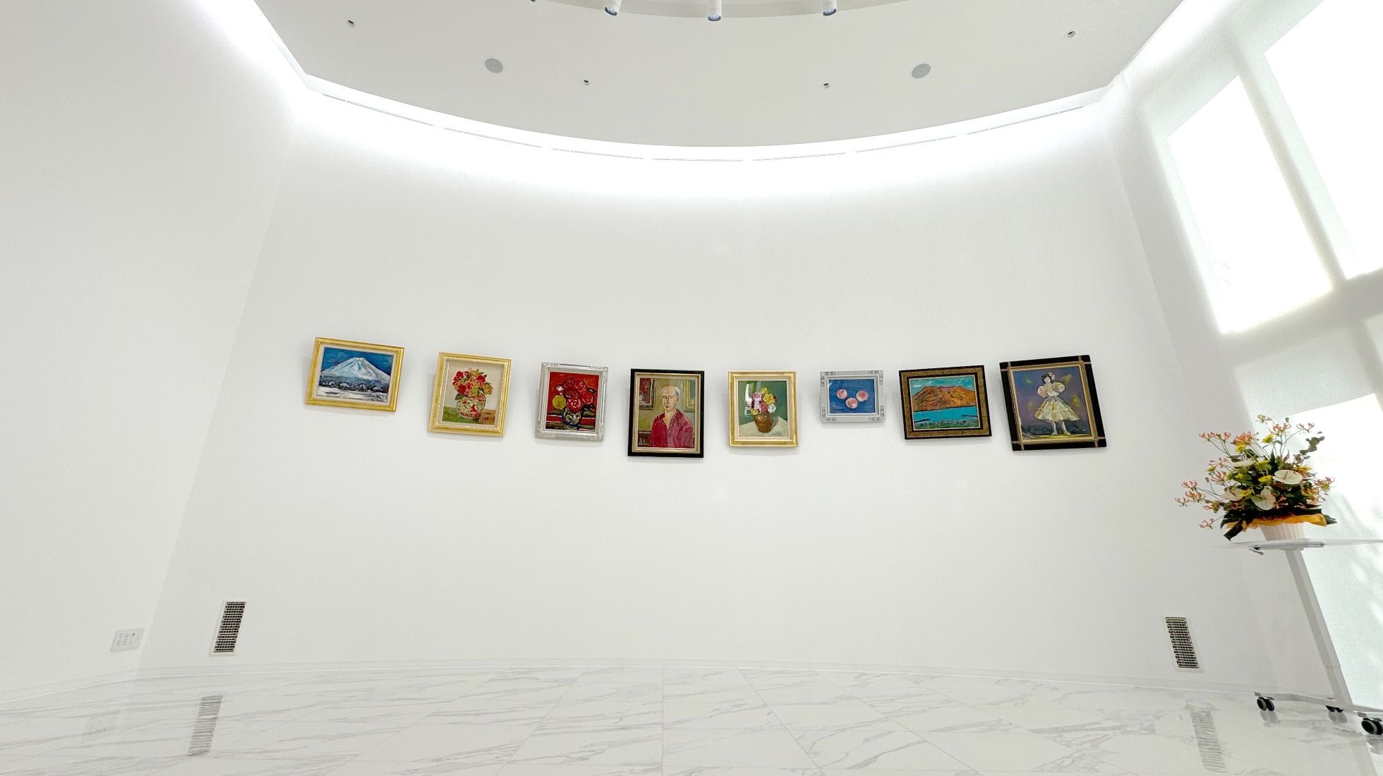 マイクロネット美術館